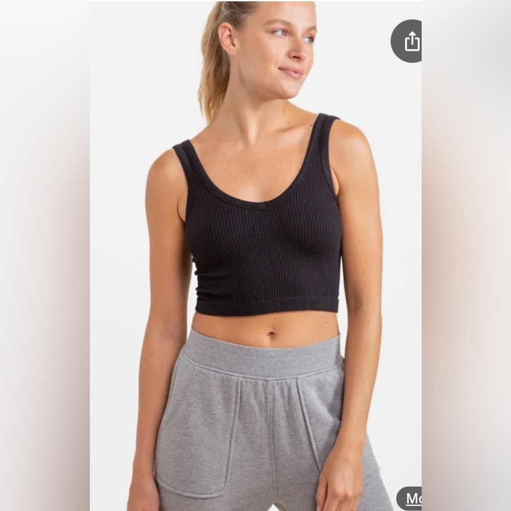 Mono B black ribbed vneck cropped tank top M
